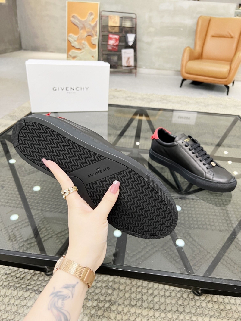 Givenchy Sneakers